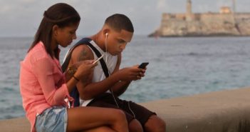 …e la rivoluzione infine disse: “conectése!”